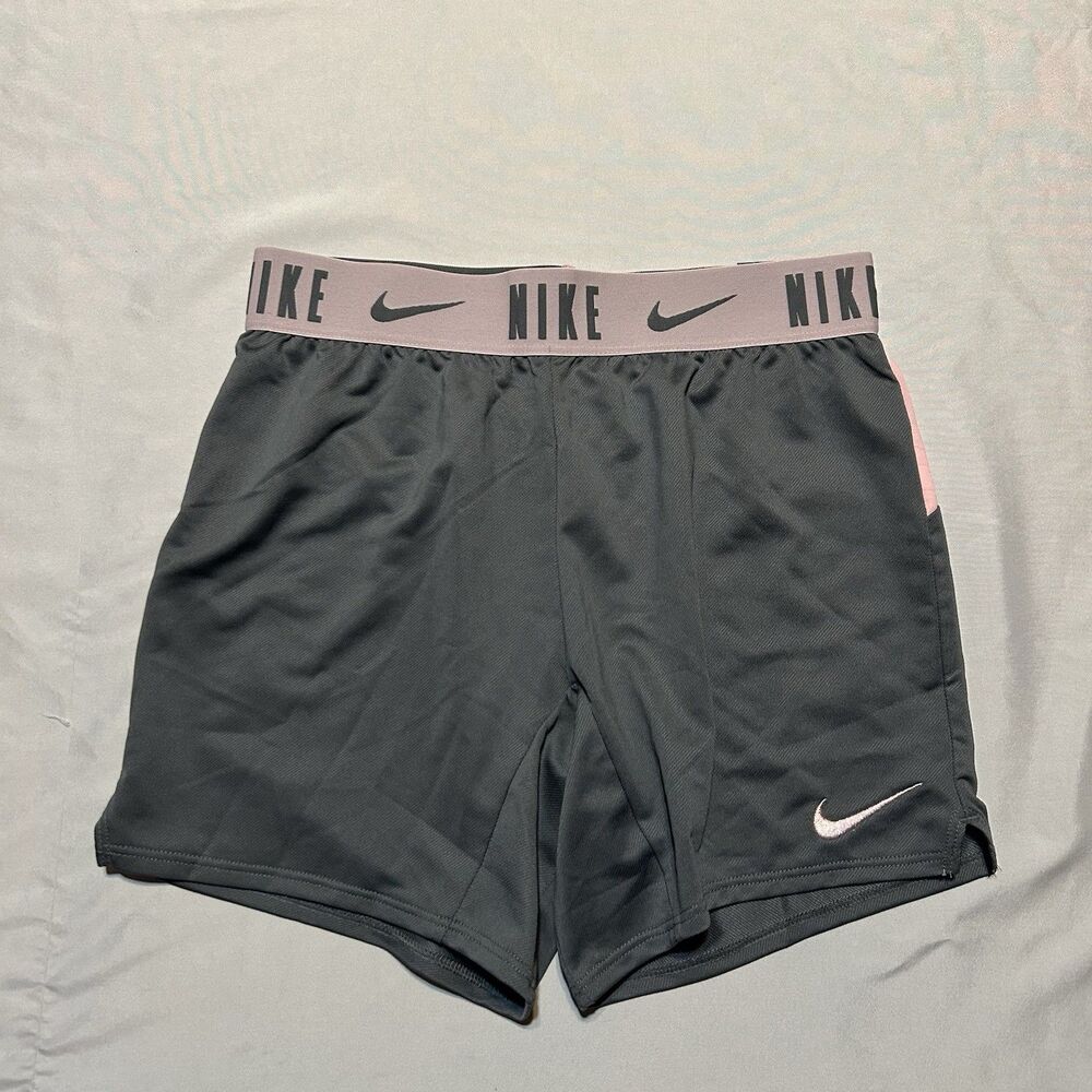 Nike Dri-FIT Youth S Gray Pink Active Shorts Standard Fit Elastic Waist